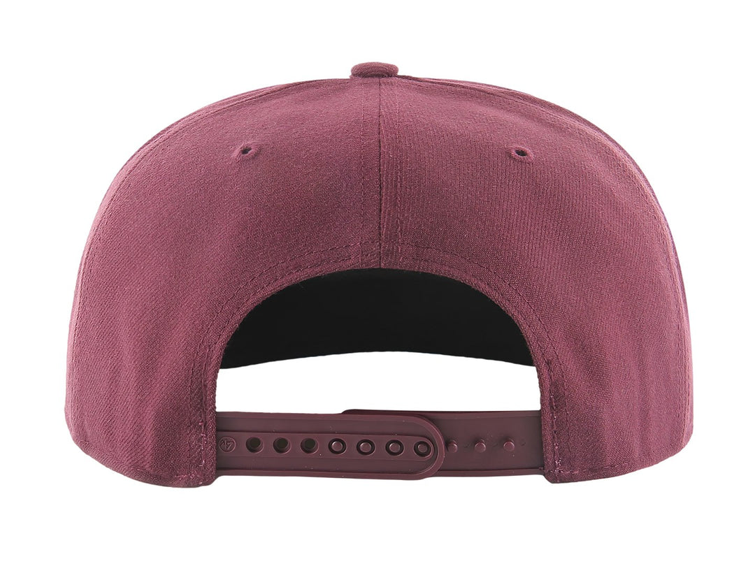 Gorra de béisbol color guinda oscuro con logotipo bordado de los Dodgers de Los Ángeles y visera plana.