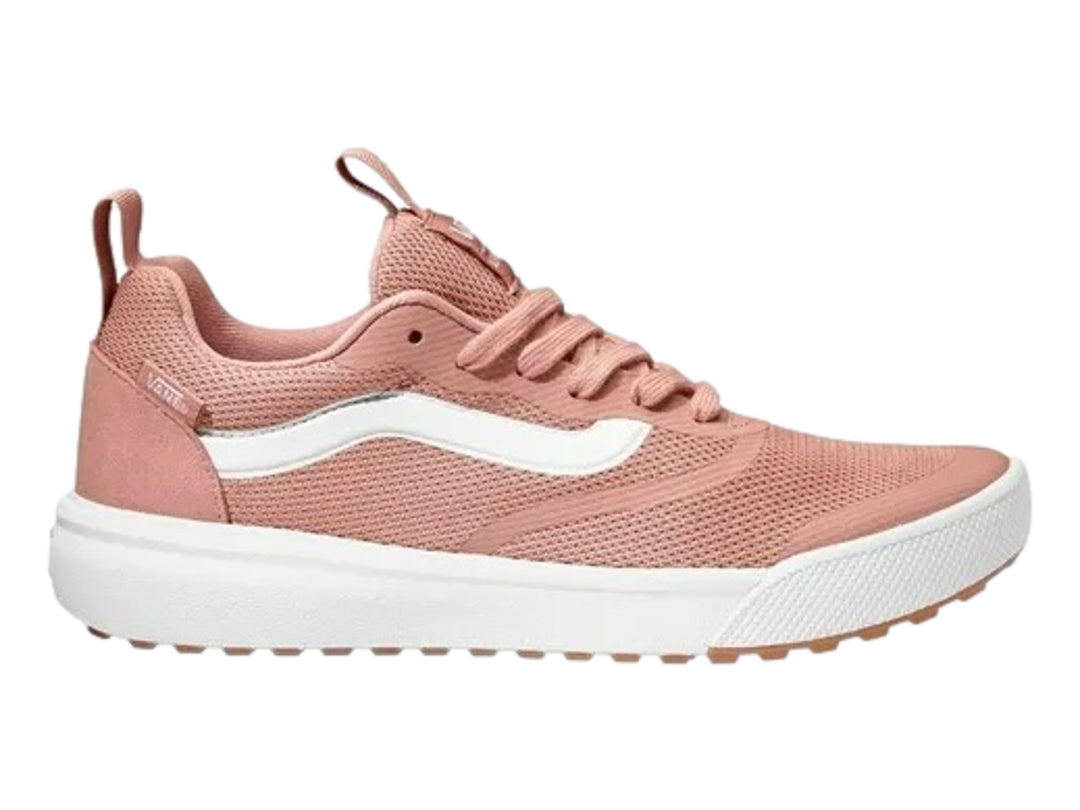 Tenis VANS UltraRange RapidW color rosa con suela blanca y tejido de malla.