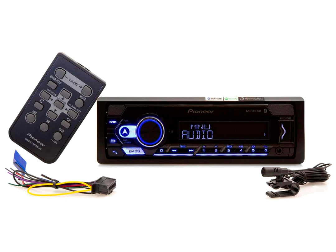 Autoestéreo Pioneer MVH-S325BT color negro con pantalla digital e iluminación azul.