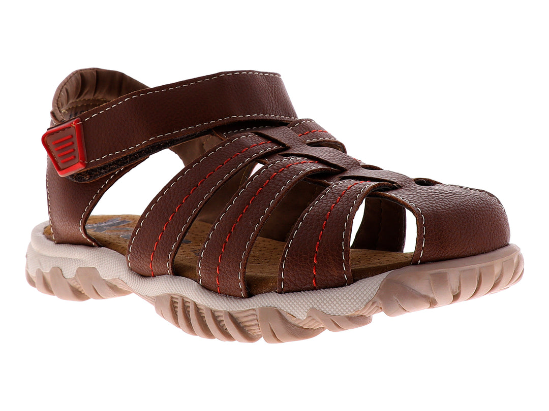 Sandalias para niño color cognac con correas y suela beige.