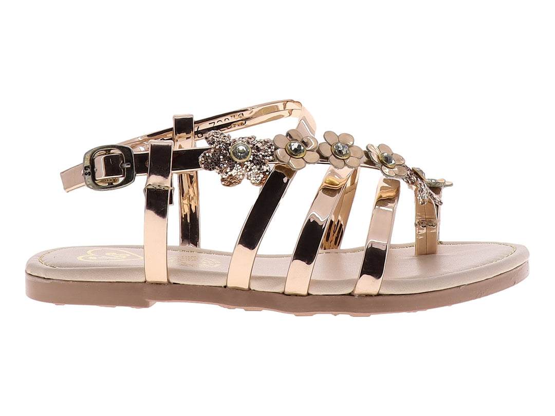 Sandalias color oro rosado con tiras decoradas con flores brillantes y cierre de hebilla.