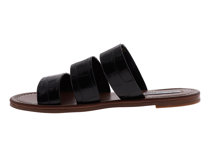 Sandalias negras para mujer con tres tiras anchas y suela plana en color marrón oscuro.