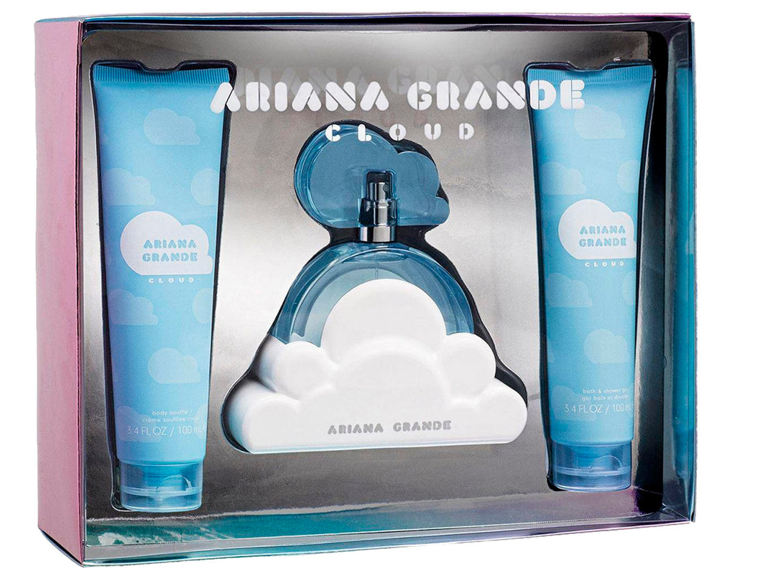 Set de perfume Ariana Grande Cloud que incluye botella en forma de nube y dos lociones corporales en color azul.