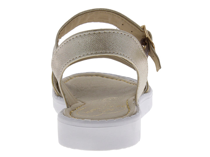 Sandalias doradas para niña con detalles brillantes y suela blanca.