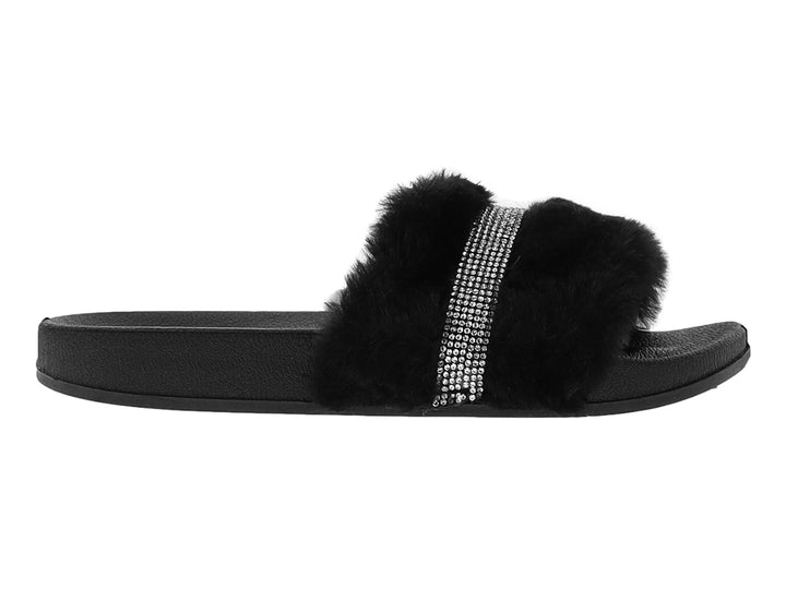 Sandalia deslizable negra con correa de peluche y detalle de banda brillante plateada.