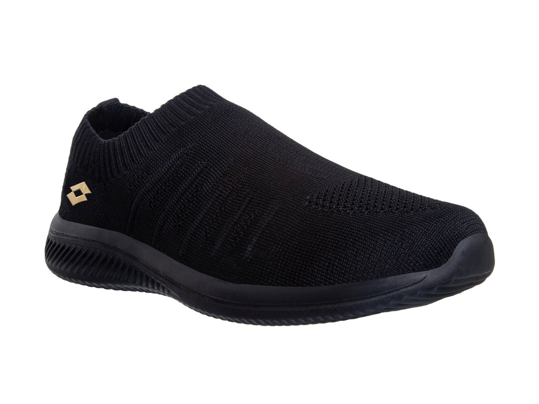 Tenis deportivos Lotto color negro, estilo slip-on sin cordones con suela texturizada.