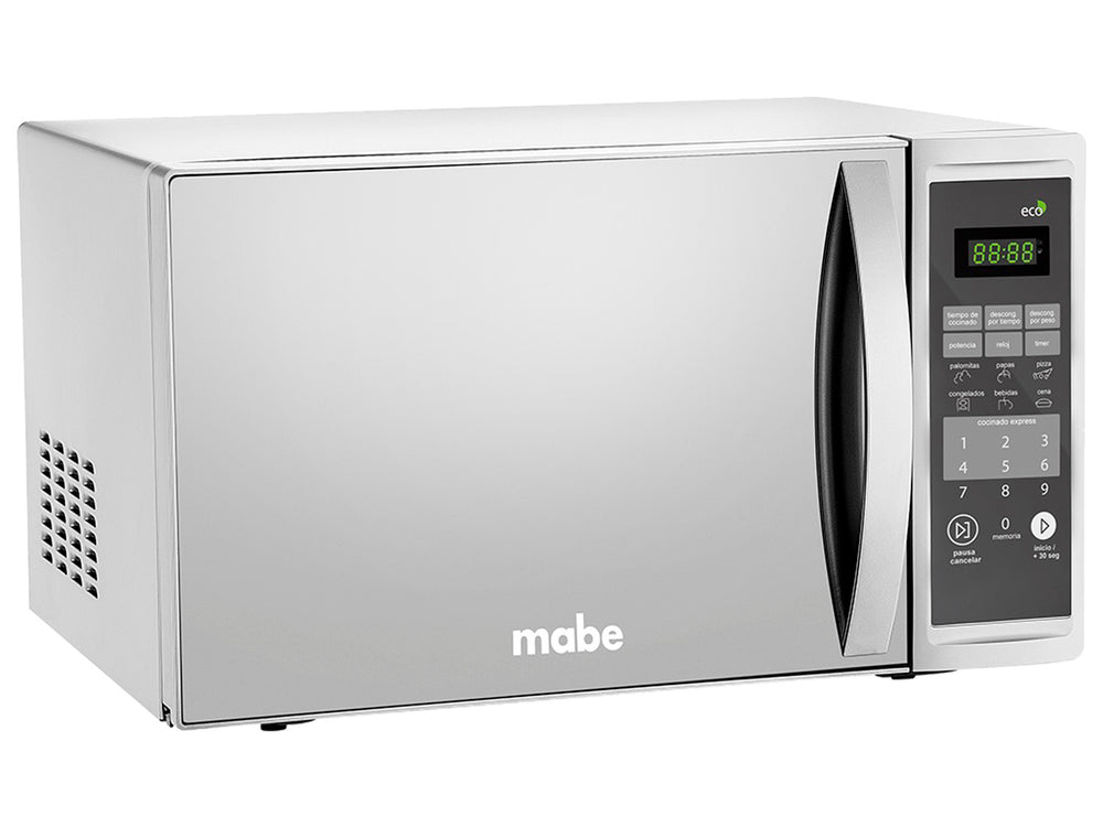 Horno microondas Mabe color plata con acabado de espejo y panel de control digital.
