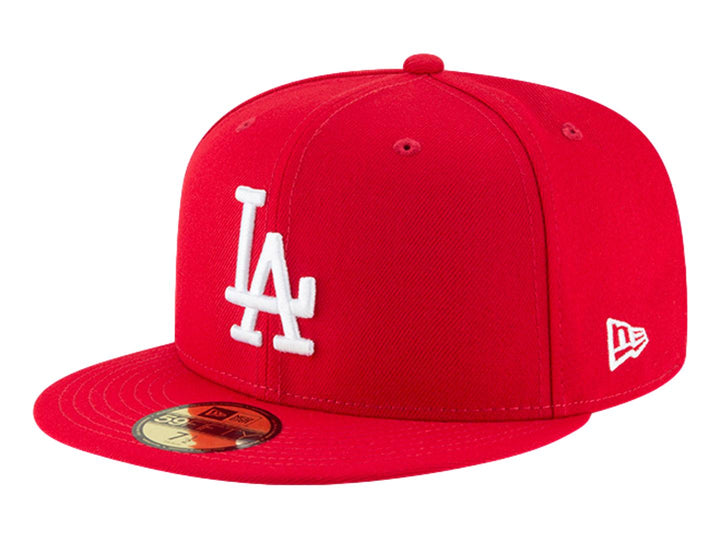Gorra de béisbol New Era color rojo con logotipo de Los Angeles Dodgers en blanco.