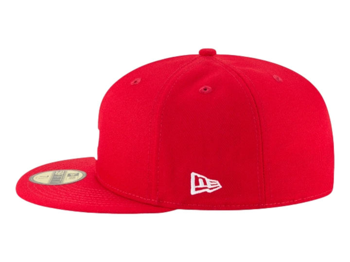 Gorra de béisbol New Era color rojo con logotipo de Los Angeles Dodgers en blanco.