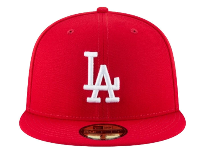 Gorra de béisbol New Era color rojo con logotipo de Los Angeles Dodgers en blanco.