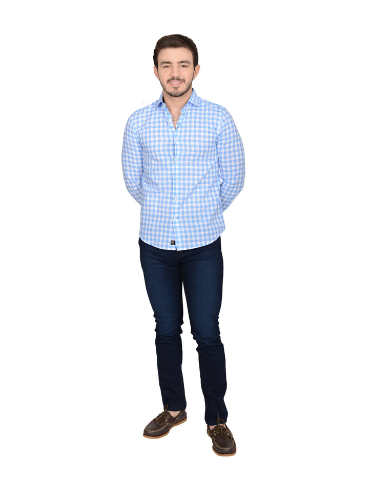 Pantalón de mezclilla azul marino para hombre con corte ajustado.
