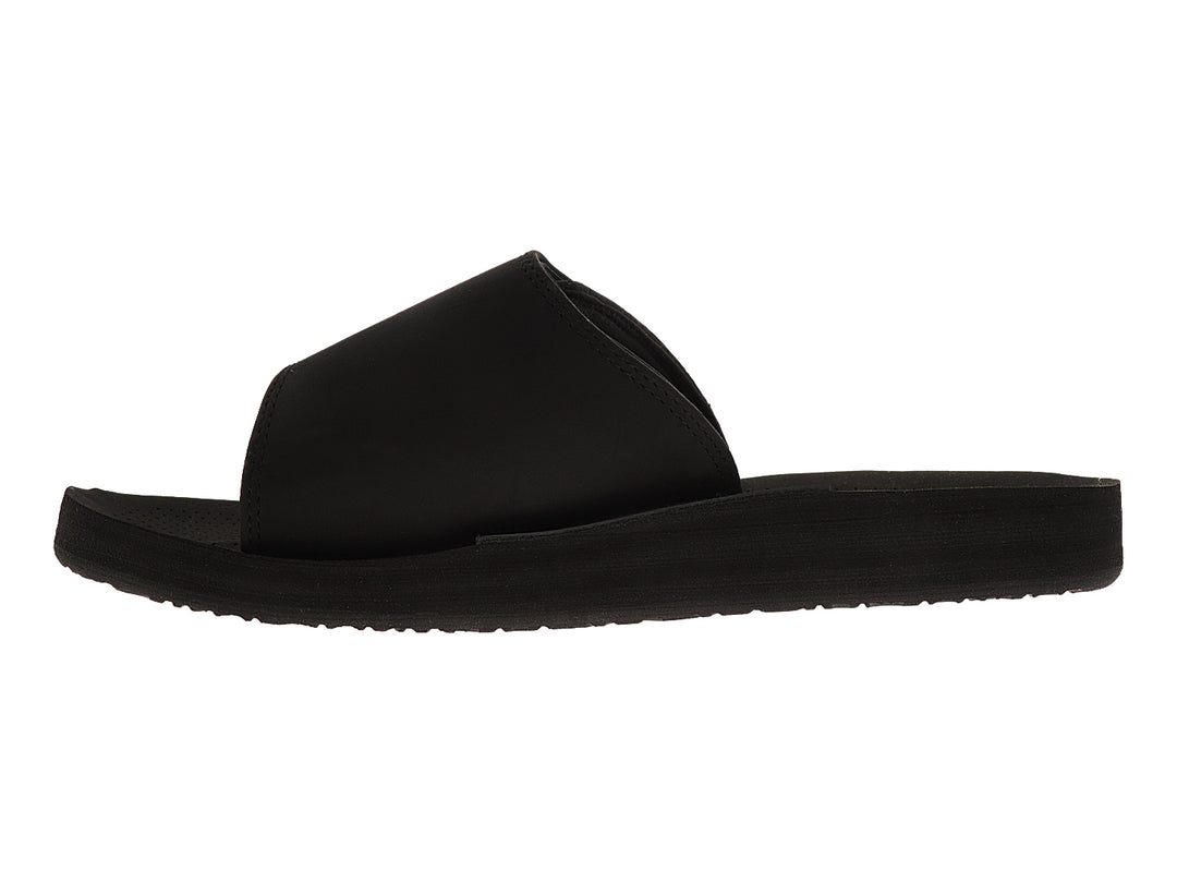 Sandalia Cobian AVS19 para hombre en color negro con correa ancha y suela ergonómica.