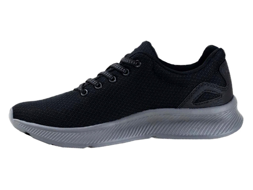 Zapato deportivo Charly color negro con suela gris y tejido transpirable.