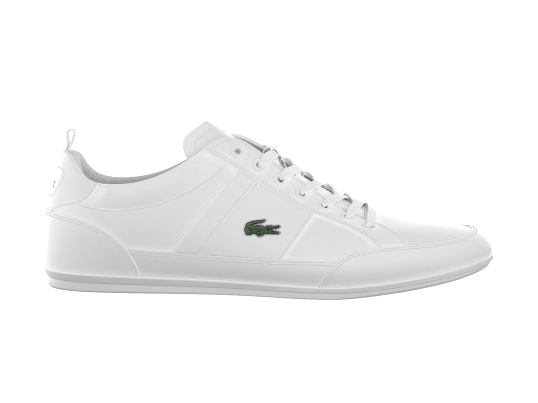 Tenis Lacoste Chaymon blancos para hombre con logotipo del cocodrilo en el costado.