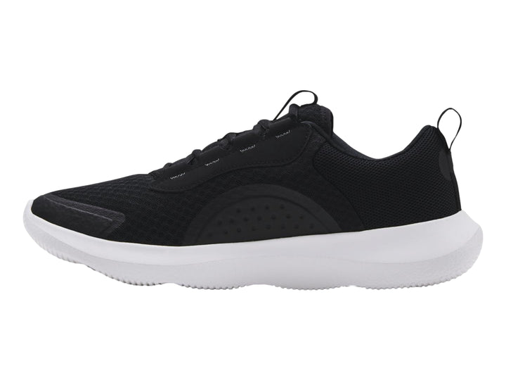 Tenis deportivos Under Armour UA Victory color negro con suela blanca y logotipo blanco.