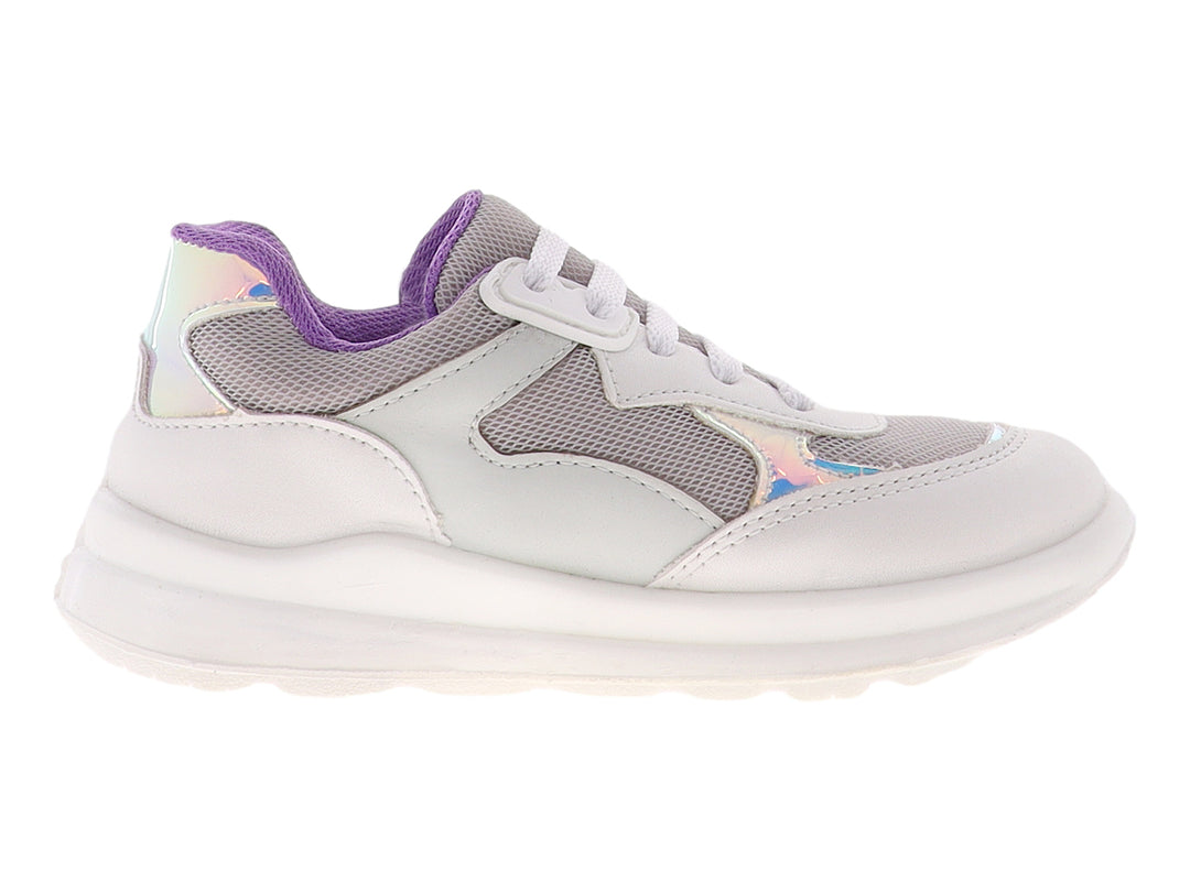 Tenis para niña color perla con detalles en morado y suela blanca, estilo deportivo.
