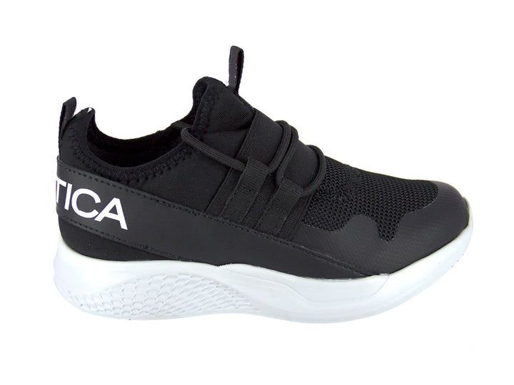 Tenis deportivos Nautica color negro con suela blanca y diseño slip-on.