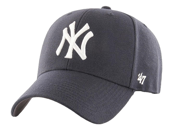 Gorra de béisbol color navy con logotipo de los New York Yankees bordado en blanco.