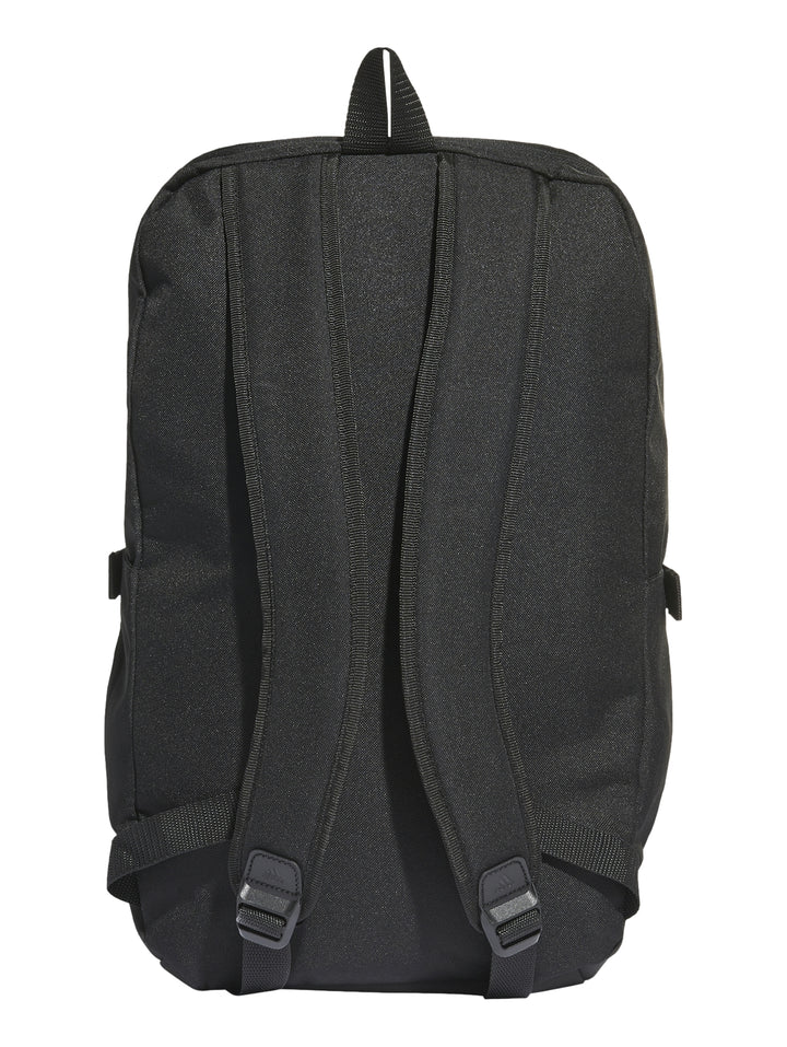 Mochila Adidas color negro con tres franjas blancas verticales en el centro.