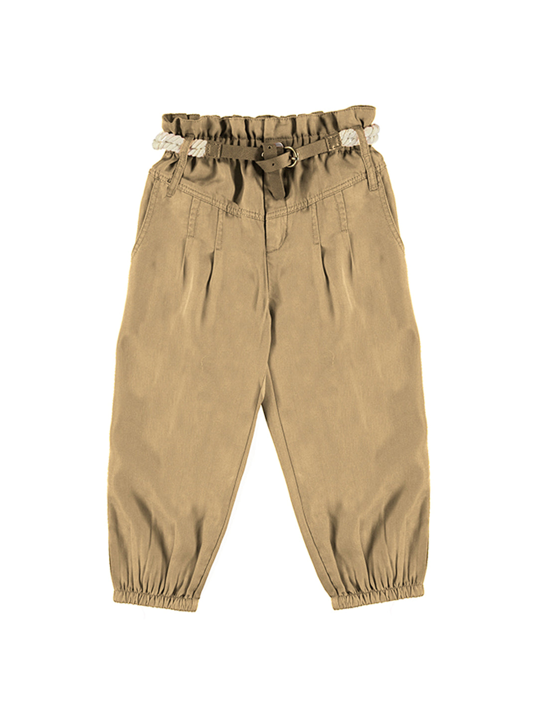 Pantalón largo color caramelo con cintura elástica y cinturón de cuerda decorativo.