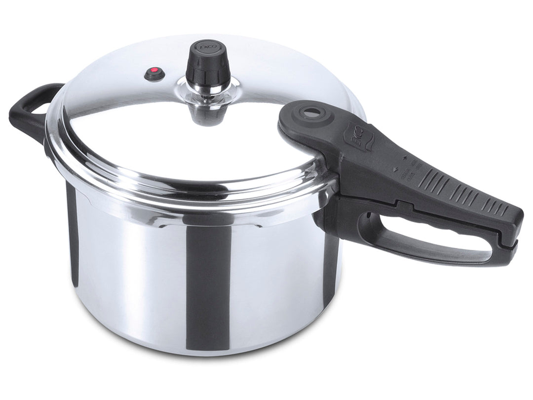 Olla express EKCO de acero inoxidable color plata con mangos de plástico negro.
