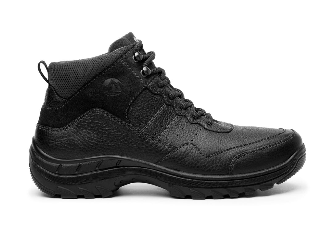 Botas Flexi Freeland Country para hombre en color negro, de cuero con suela robusta y cordones.