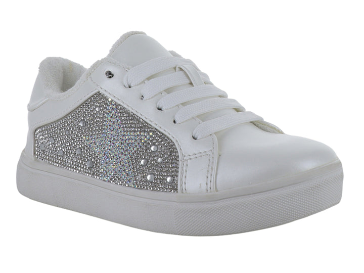 Tenis blancos infantiles con panel lateral decorado con brillantes y suela blanca.