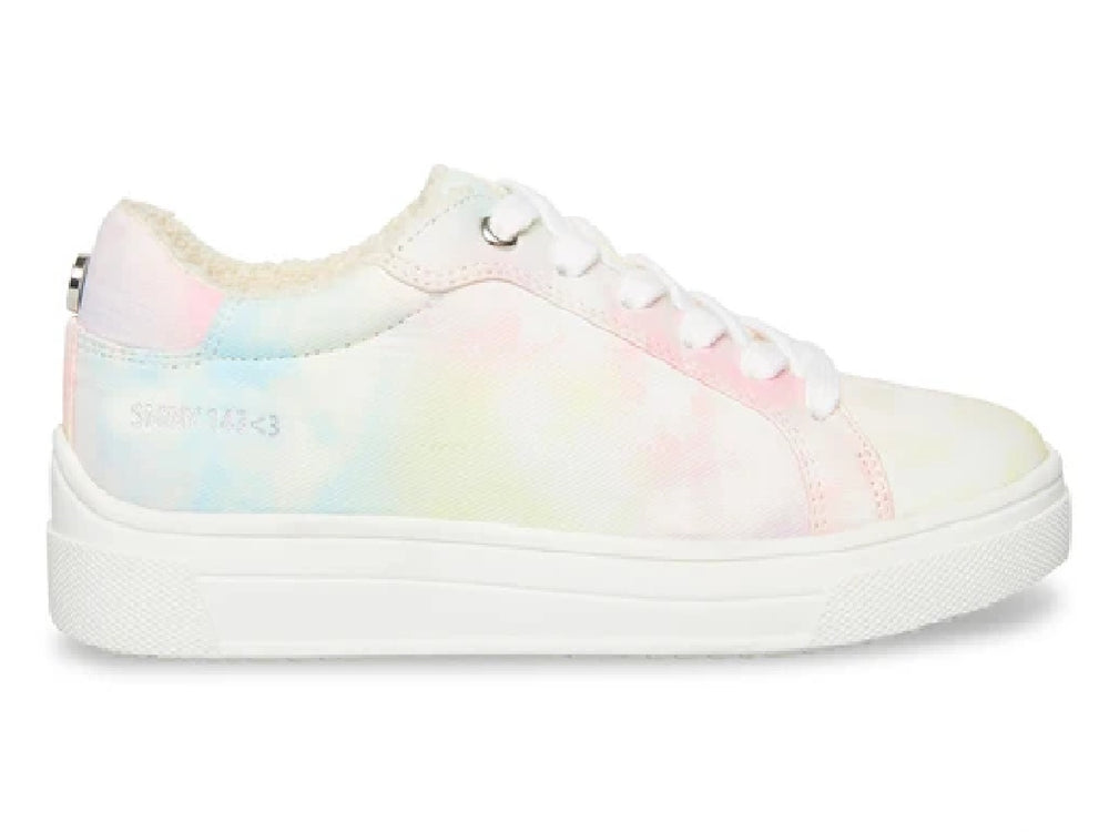 Tenis Steve Madden para niños en color blanco con estampado multicolor estilo tie-dye y suela blanca.