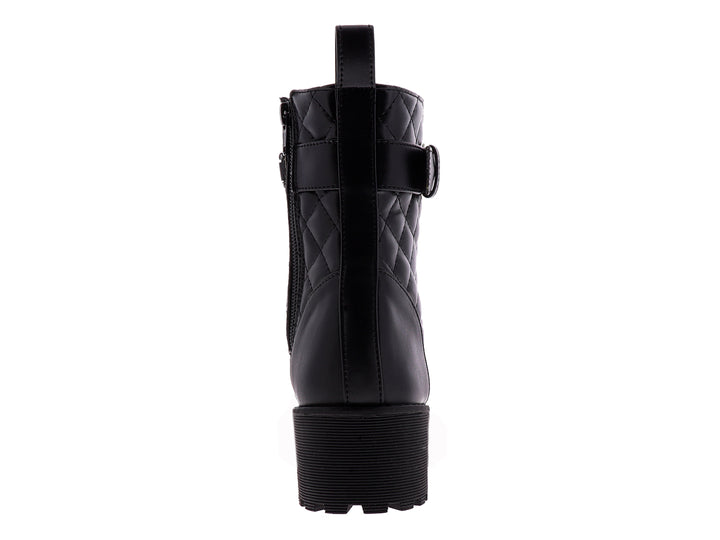 Bota combat negra para mujer con suela track, detalle de cadena plateada y textura acolchada.