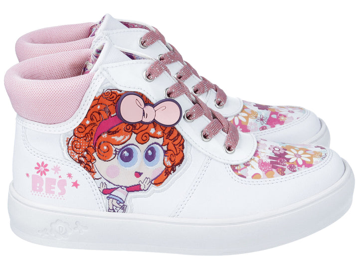 Tenis blancos para niña marca Distroller con detalles en rosa y diseño de personaje impreso.
