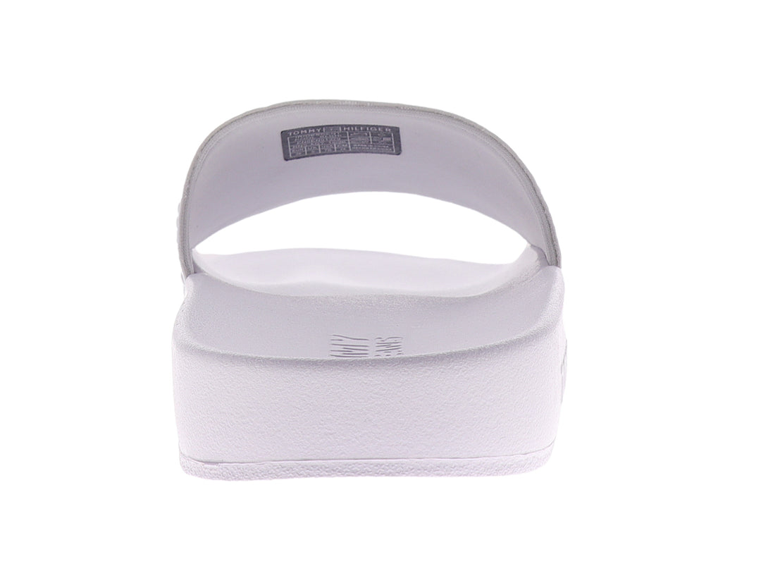 Sandalias blancas Tommy Hilfiger para mujer con correa iridiscente y logotipo Tommy Jeans.