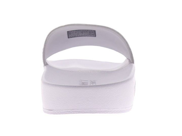 Sandalias blancas Tommy Hilfiger para mujer con correa iridiscente y logotipo Tommy Jeans.