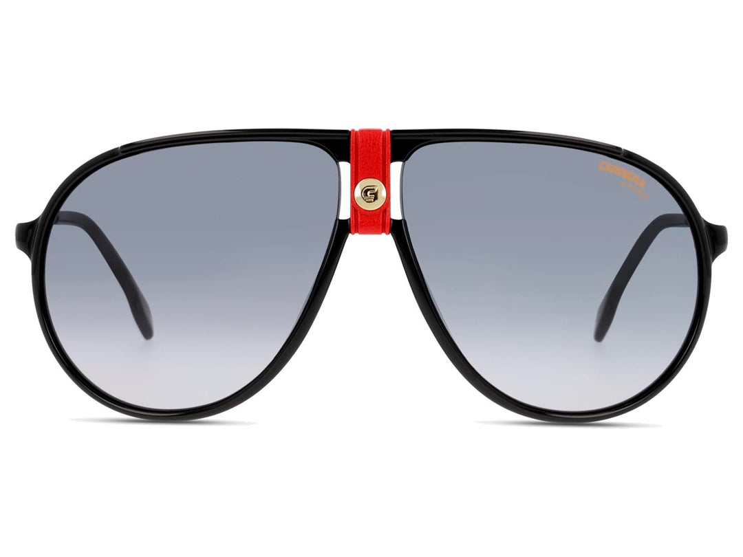 Lentes de sol Carrera para hombre con montura negra, puente rojo y varillas doradas.