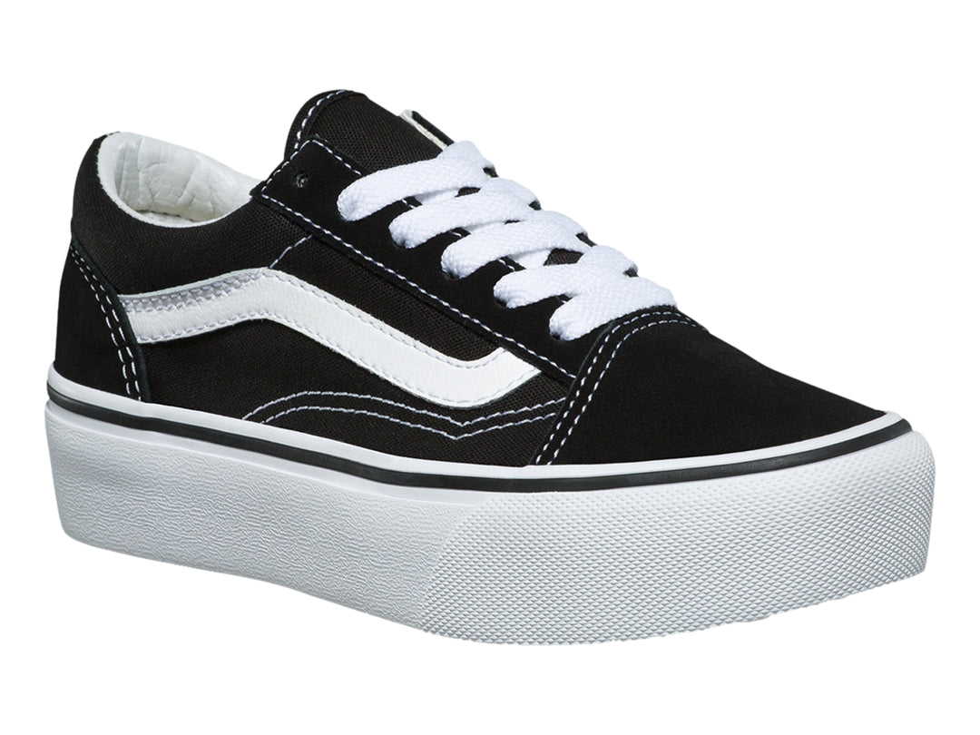 Tenis VANS Old Skool Platform en color negro con suela blanca gruesa y franja lateral blanca.
