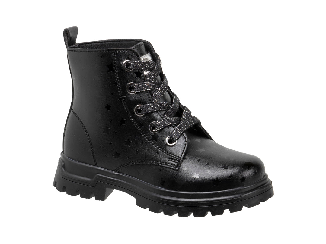 Botín negro con estampado de estrellas, cordones con glitter y suela track.