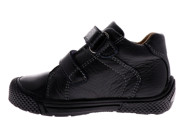 Zapato para niño marca Elefante en color azul marino con cierre de velcro y suela texturizada.