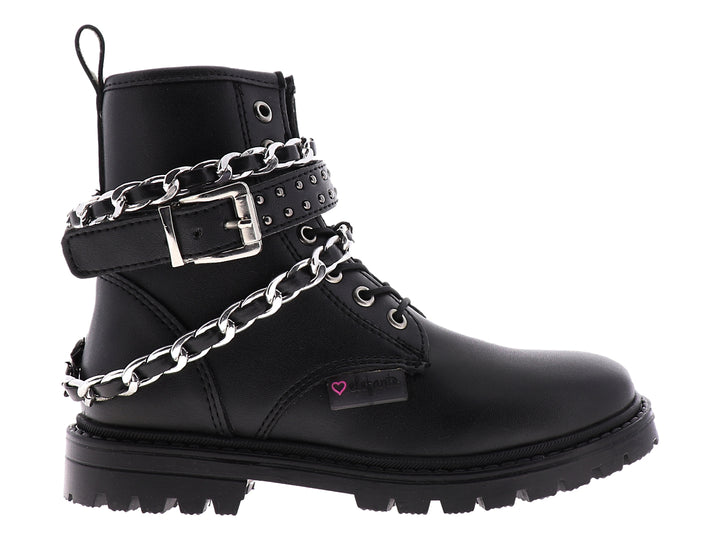 Botines negros para niña con detalles de cadenas plateadas y suela track.