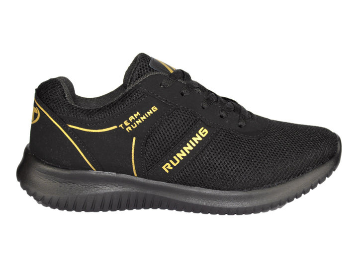 Tenis deportivos color negro con detalles y letras en color oro, diseño de malla transpirable.