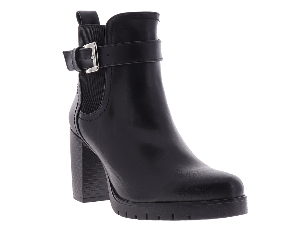 Botines negros para mujer con tacón grueso, plataforma y correa con hebilla plateada.
