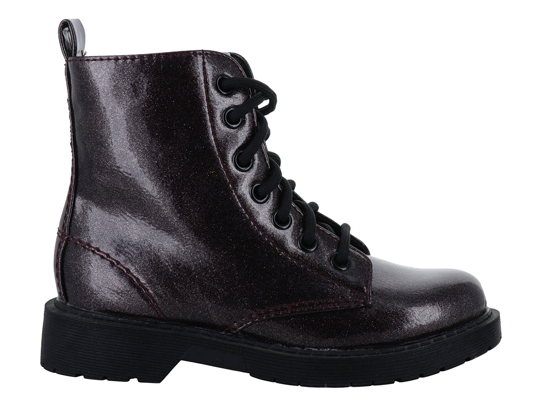 Botas casuales color burgundy con acabado brillante y cordones negros para niña.