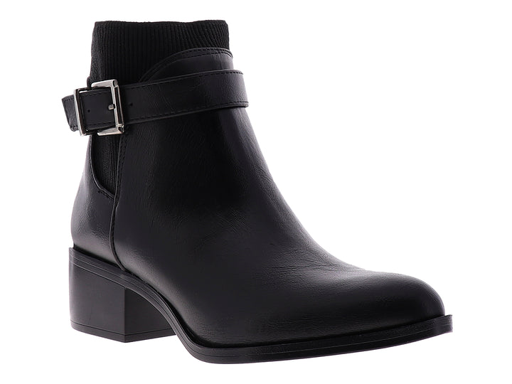 Botines negros para mujer con tacón cuadrado, hebilla plateada y detalle de tejido en la parte superior.
