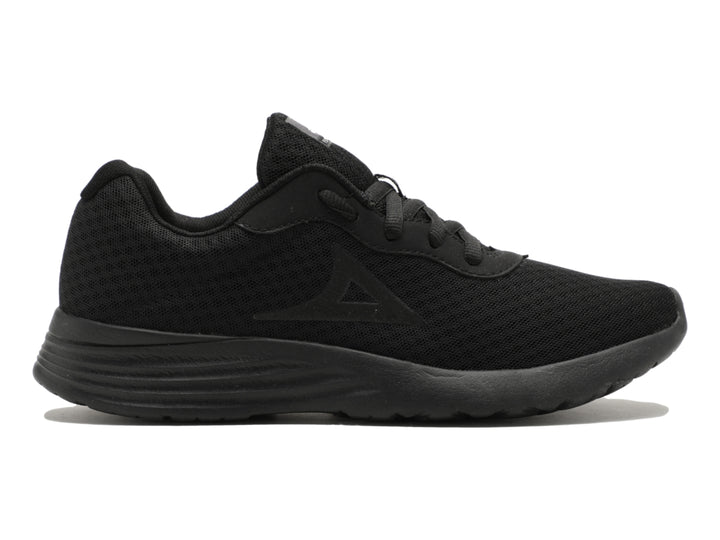 Tenis deportivos Pirma de color negro con textura de malla y suela sintética.