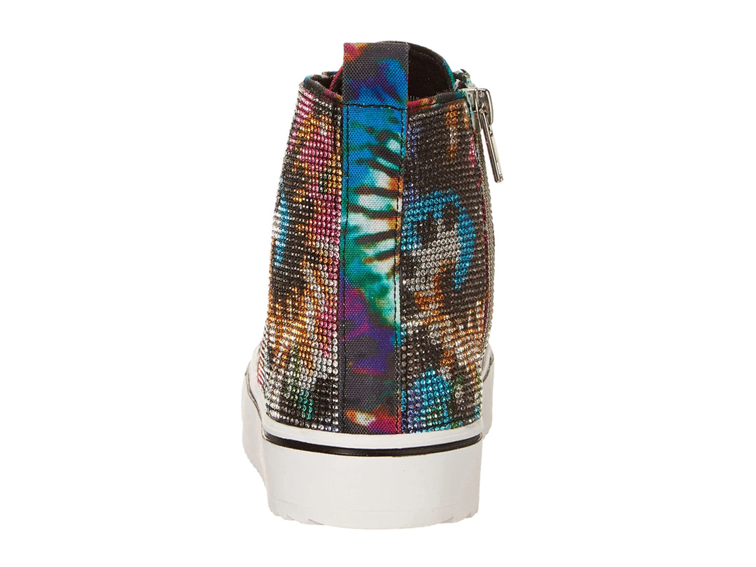 Tenis Steve Madden para niño en colores tie dye con detalles brillantes y suela blanca.