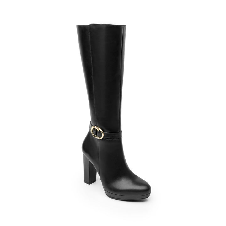 Bota alta de cuero negro para mujer con tacón cuadrado y detalle de hebilla dorada.