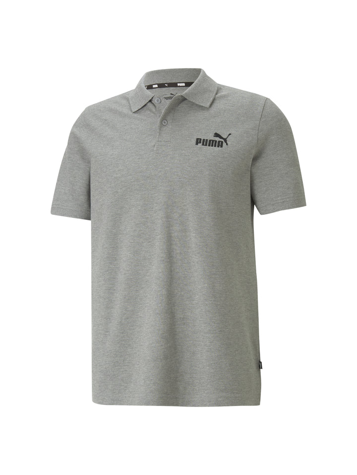 Camiseta polo PUMA de color gris con logotipo negro en el pecho.