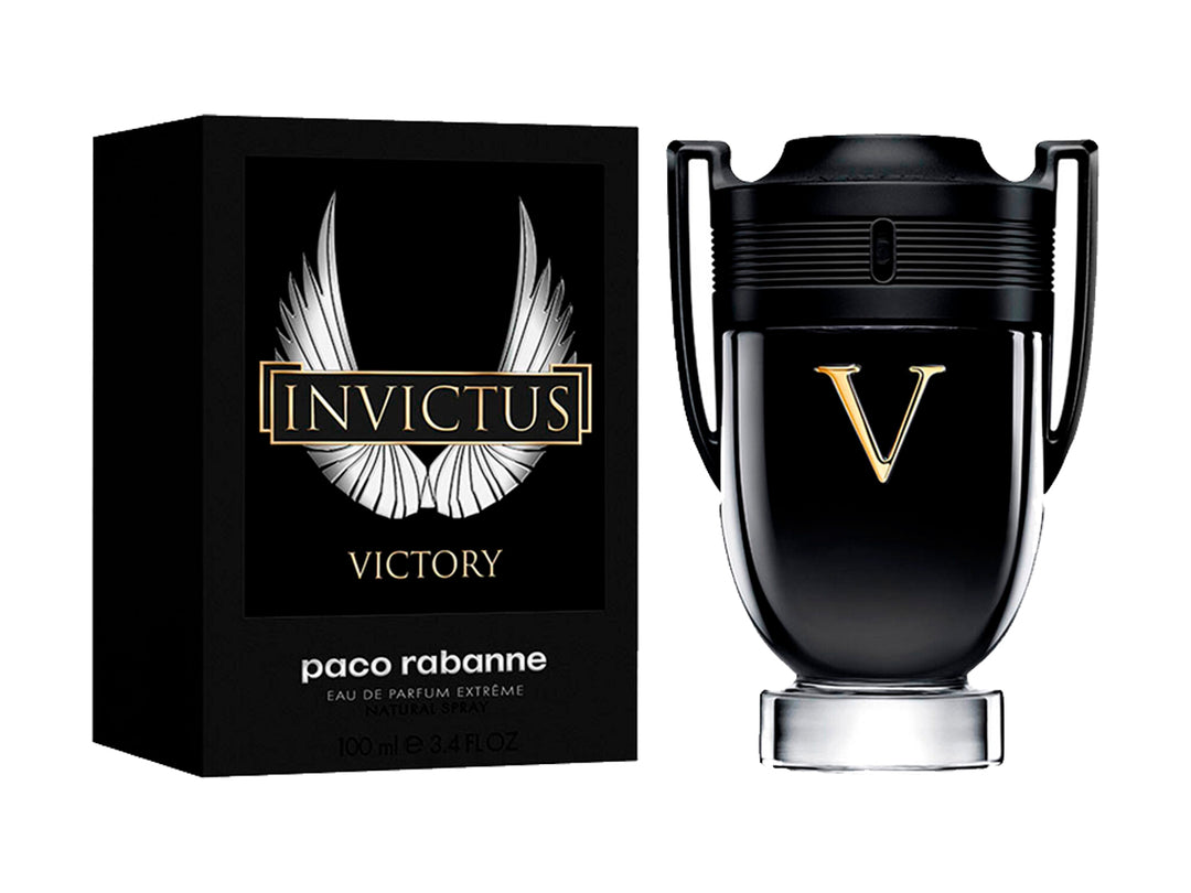 Perfume Paco Rabanne Invictus Victory en frasco negro con forma de trofeo y su caja negra.