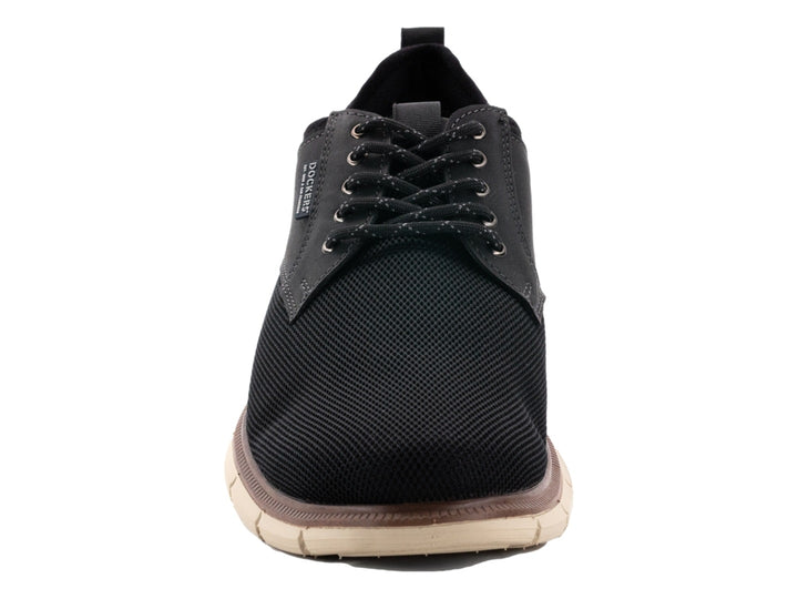 Zapato casual Dockers color negro con suela beige y cordones.