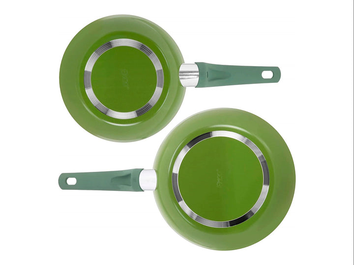 Juego de dos sartenes Ekco de color verde con interior negro antiadherente.