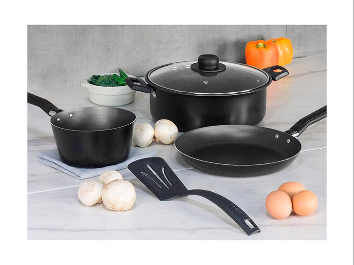 Batería de cocina EKCO de 5 piezas en color negro, incluye olla con tapa, sartén, cazo y espátula.