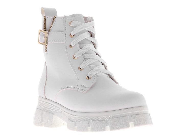 Botas blancas de plataforma con agujetas y cierre lateral con hebilla dorada.